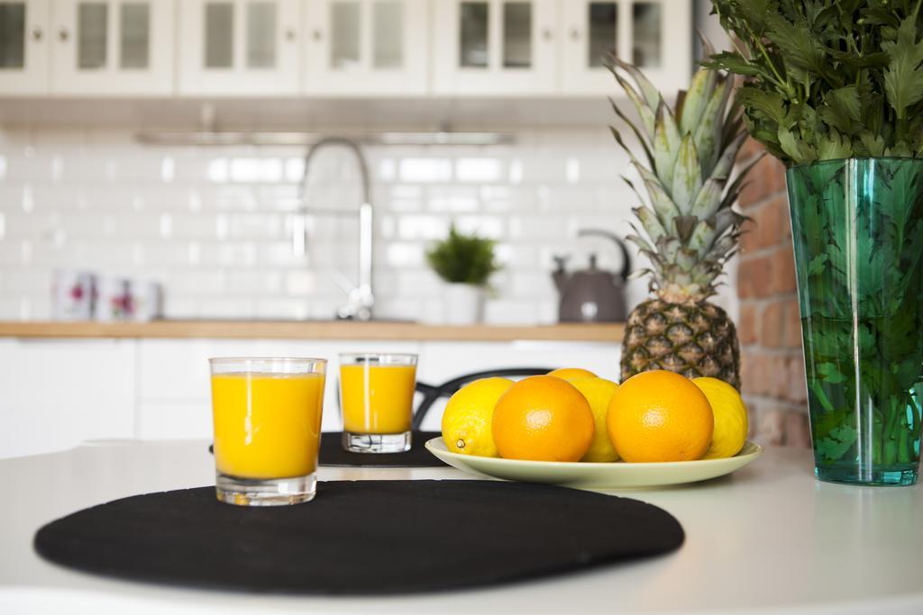 Homewell Apartments Pod Szczerbatym Познан Стая снимка