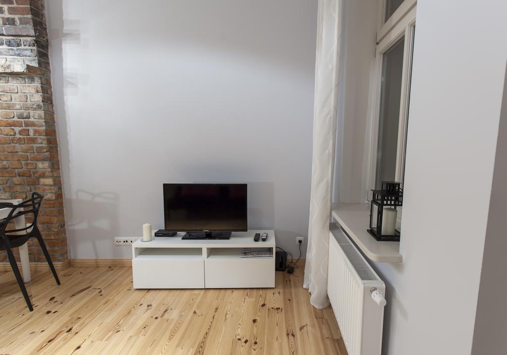 Homewell Apartments Pod Szczerbatym Познан Стая снимка